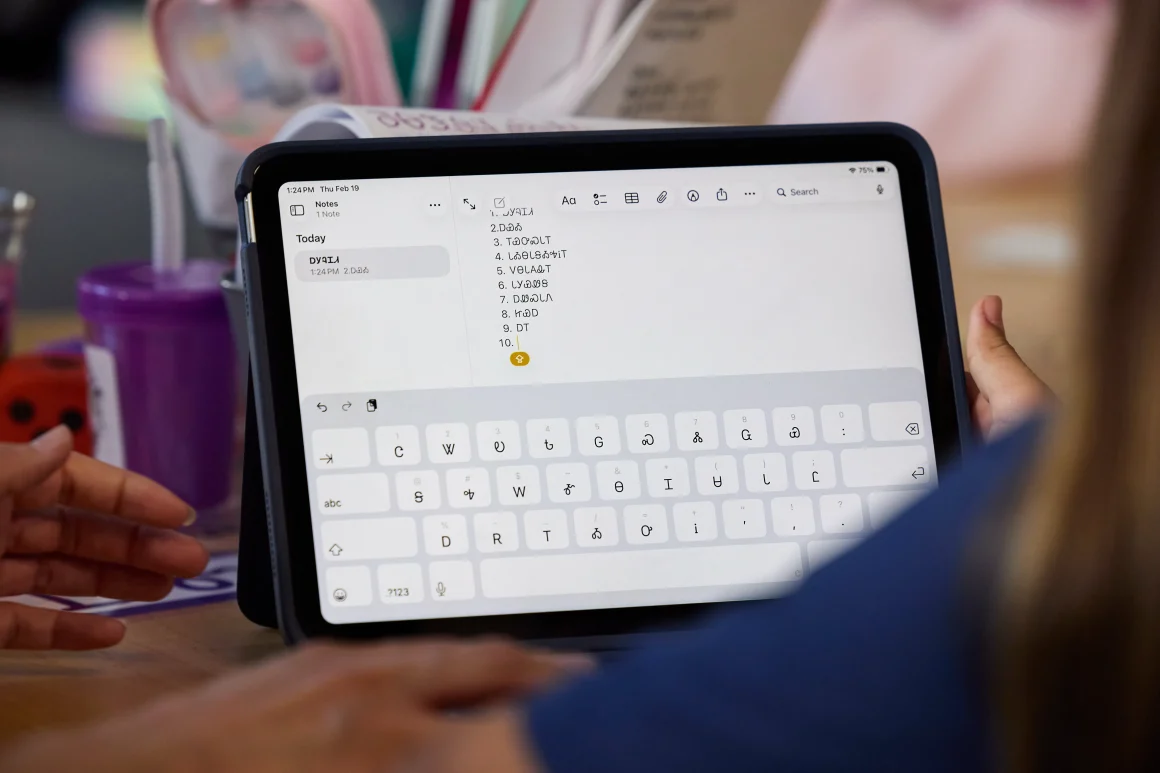 How Apple Puts Indigenous Languages on the iPhone Keyboard