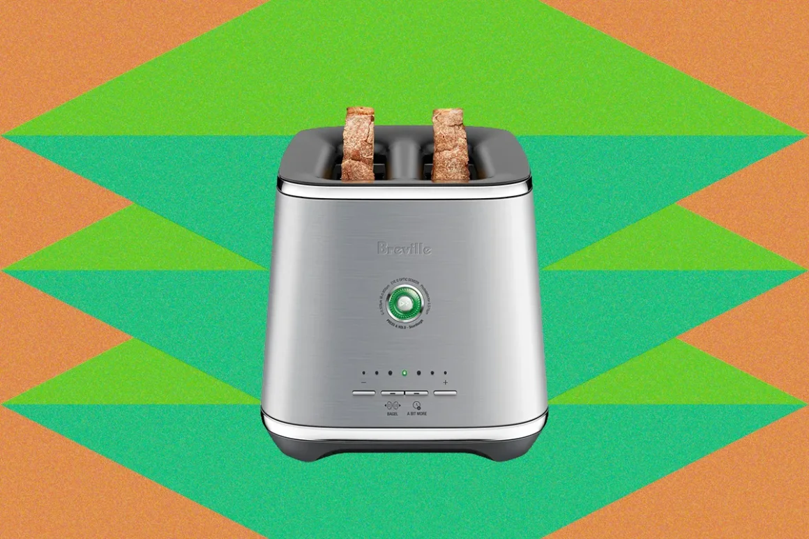 Breville Eye Q Toaster Review: Neat Sensors, but Less-Than-Perfect Toast